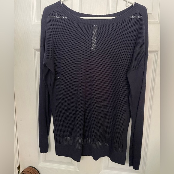 Lululemon Cashmere blend navy blue sweater size 6 - Picture 2 of 3